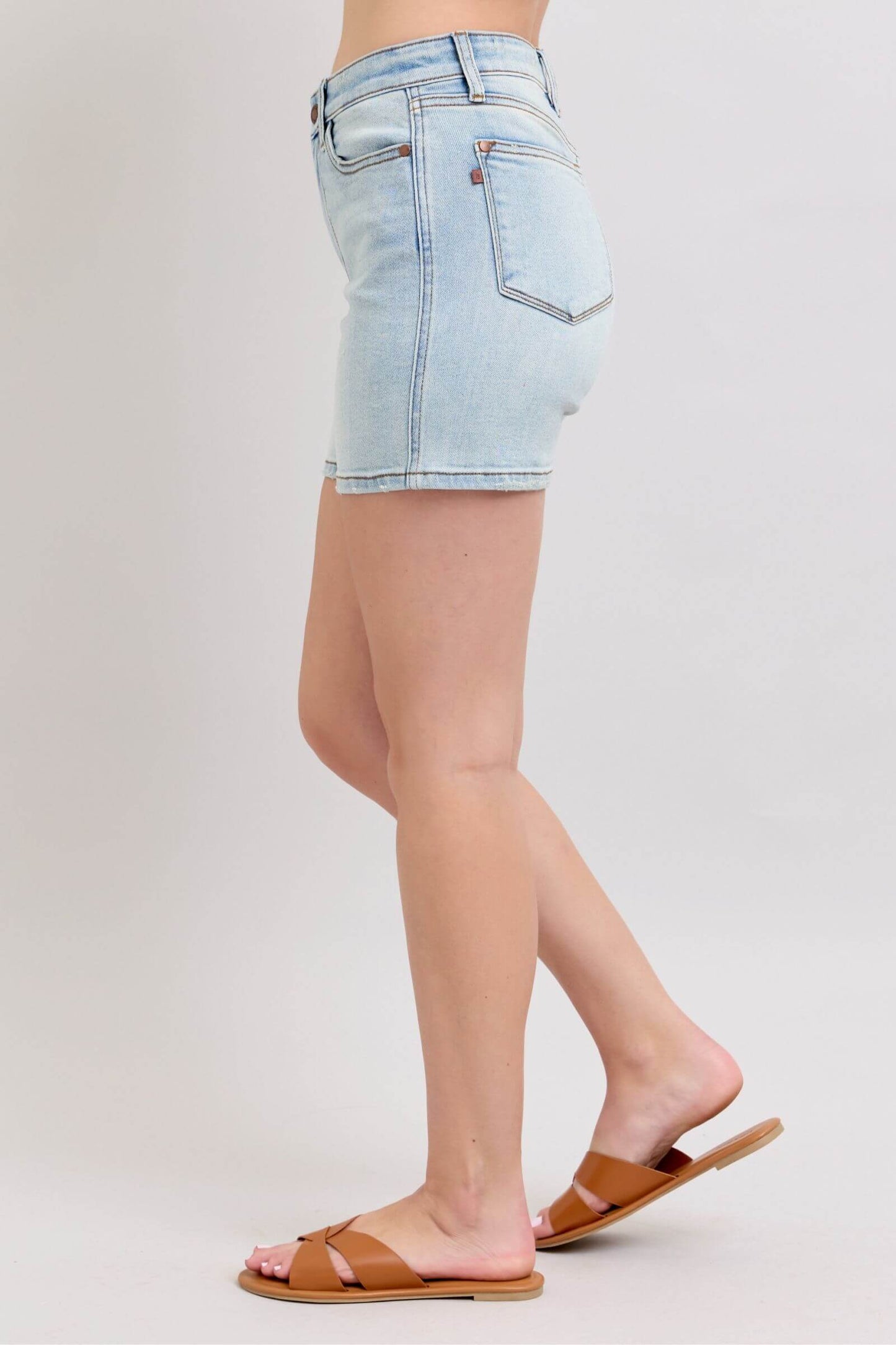 Judy Blue Light Wash 2 Button Denim Shorts with Pockets - Dad Shorts - In Style Chics Boutique Women's Juniors Plus Size Apparel Online
