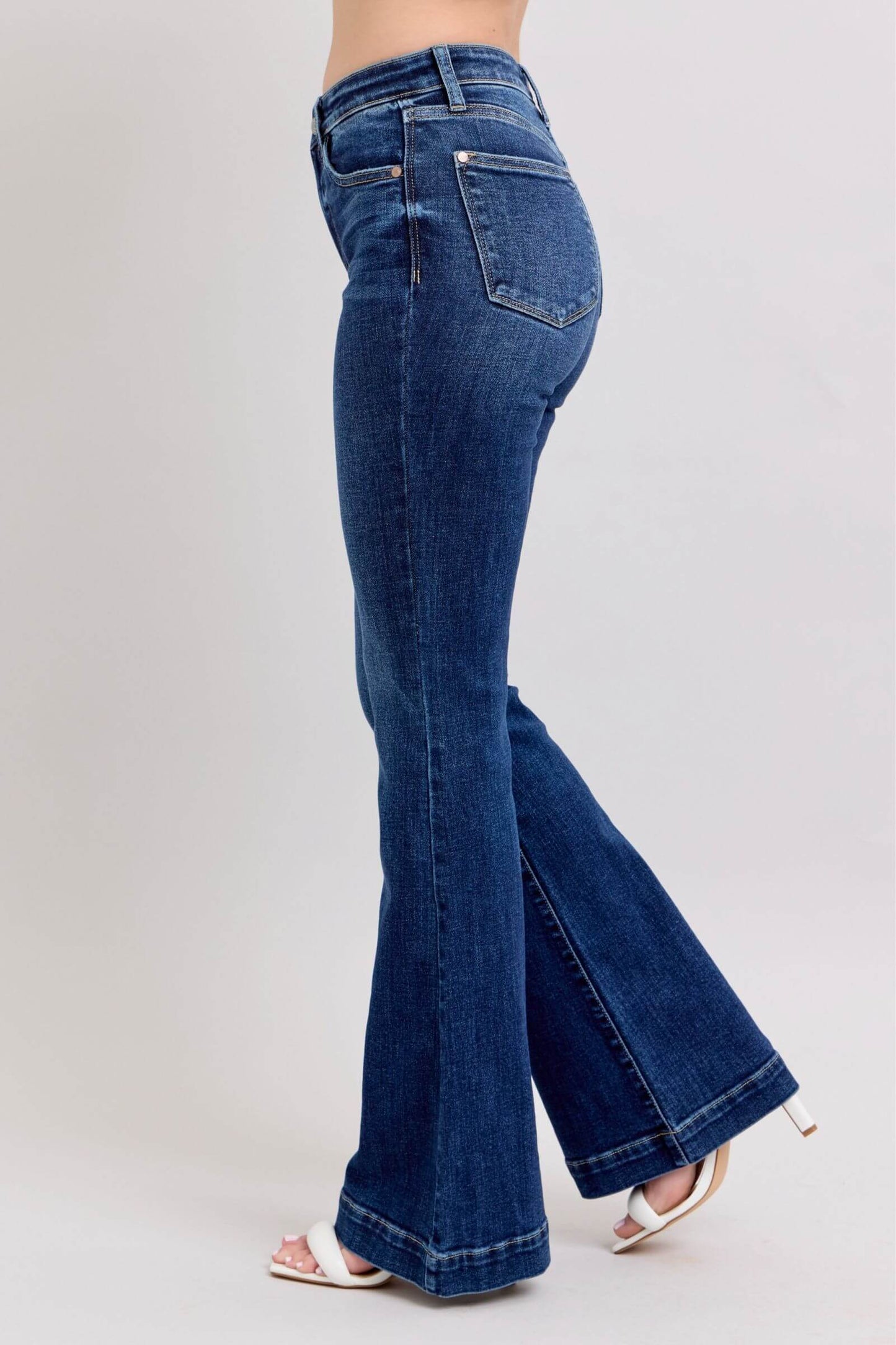 Judy Blue Full Size Run High Rise Flare Jeans with Pockets - Quality Jeans - In Style Chics Boutique Online Clothing Women's Juniors Plus Size Apparel
