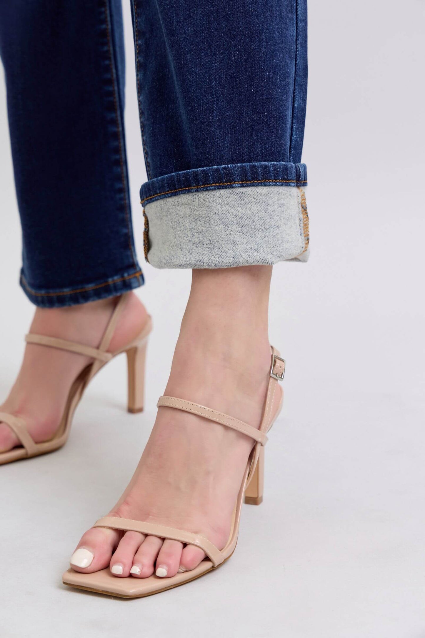 Judy Blue Full Size Washed Straight Leg Jeans with Pockets - In Style Chics Boutique LLC