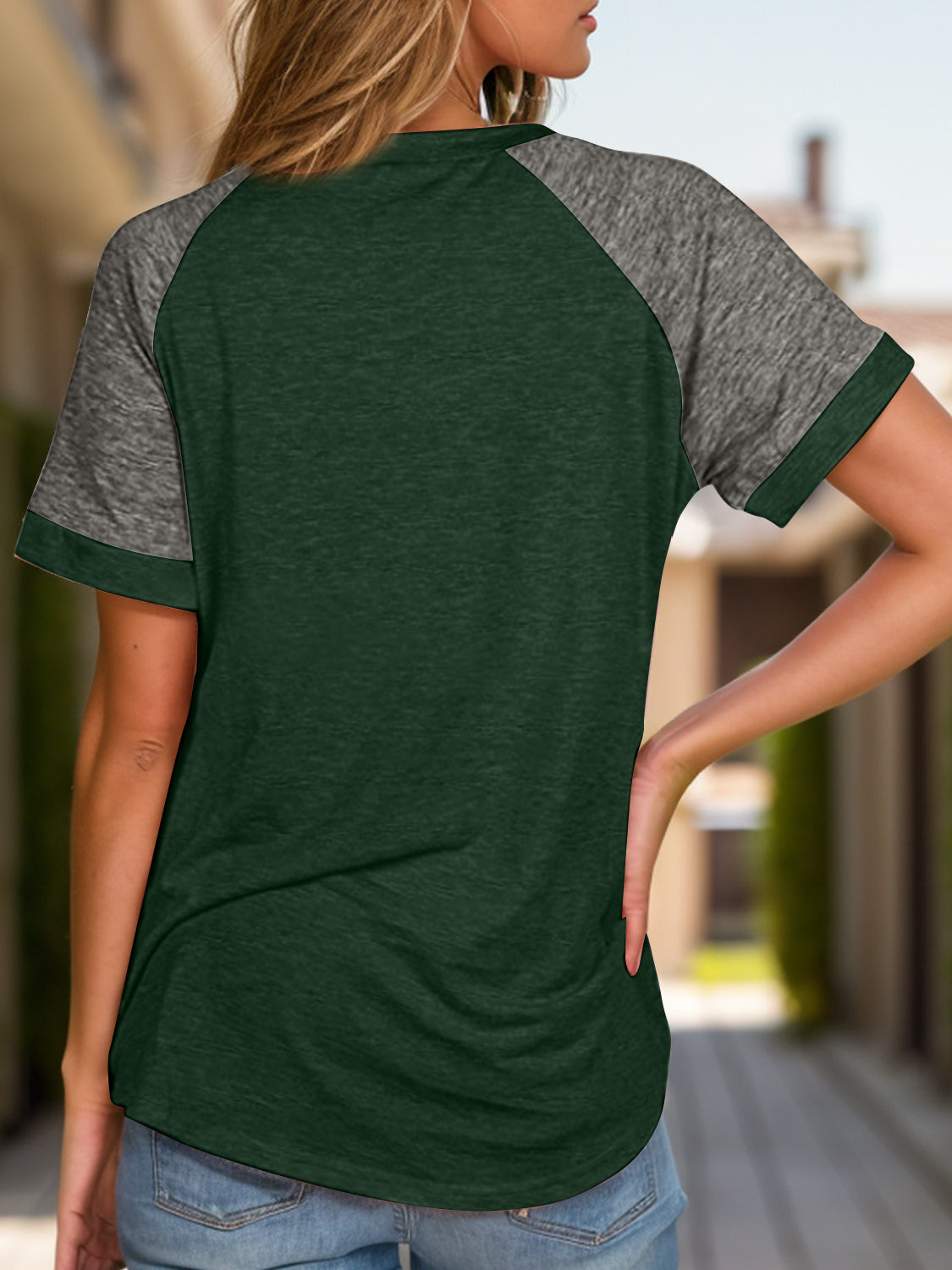 Full Size Contrast Round Neck Short Sleeve T-Shirt - In Style Chics Boutique LLC