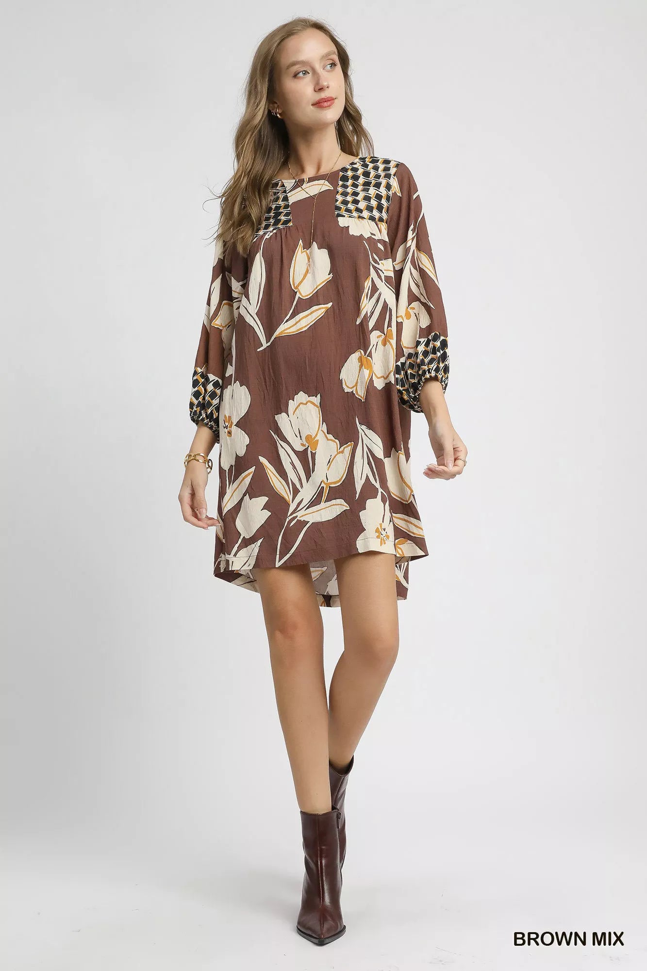 Floral High-Low Babydoll Dress at In Style Chics Boutique 🤎 Fall Fashion and Style