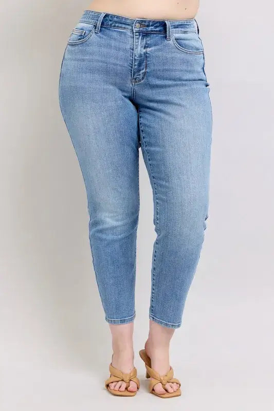 Judy Blue Mid Rise Vintage Wash Slim Jeans with Cell Phone Pocket - In Style Chics Boutique Women's Juniors Plus Size Apparel Online