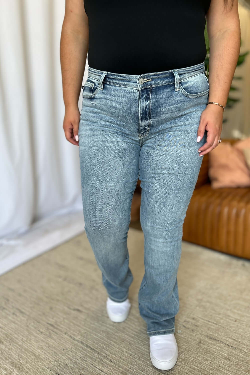 Judy Blue Medium Rise Bootcut Jeans - No Distressing - In Style Chics Boutique Women's Juniors Plus Size Apparel Online