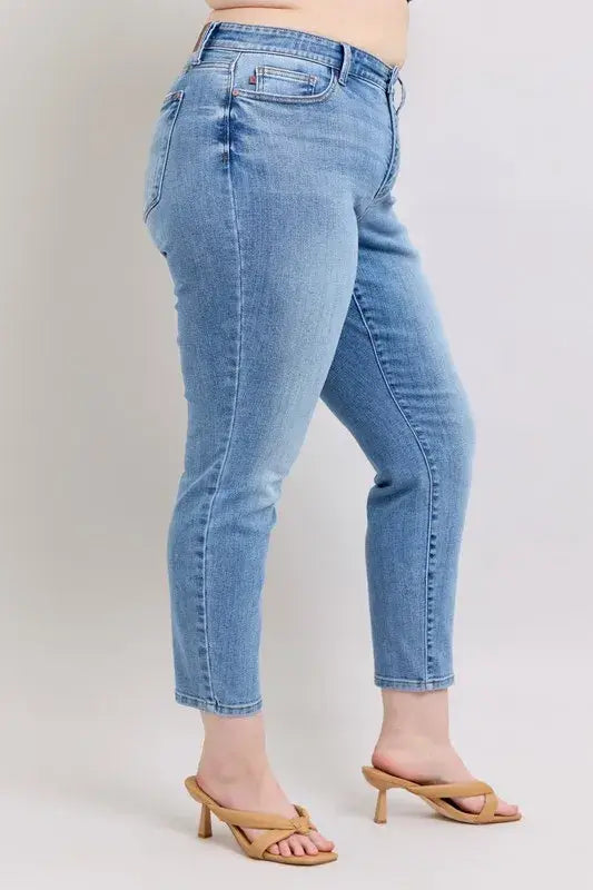 Judy Blue Mid Rise Vintage Wash Slim Jeans with Cell Phone Pocket - In Style Chics Boutique Women's Juniors Plus Size Apparel Online