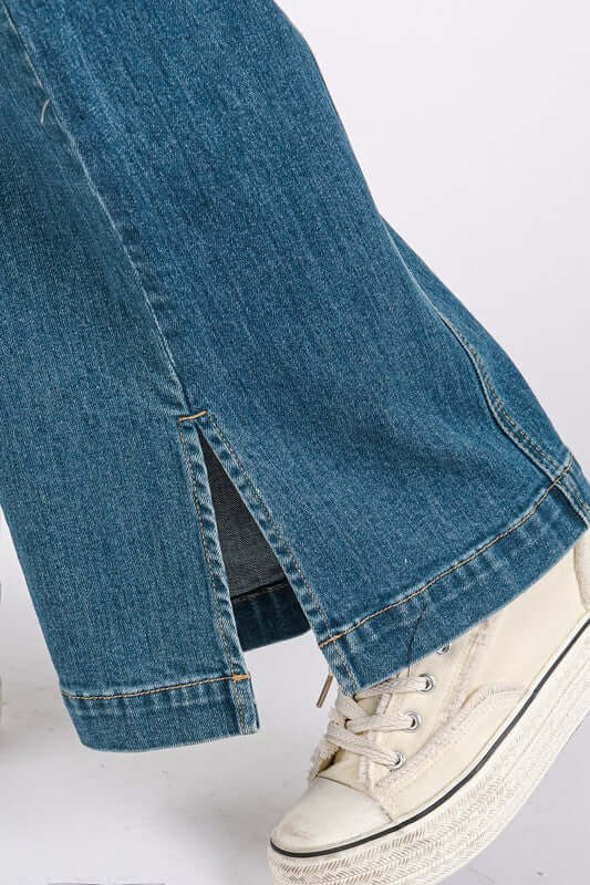 Women's Juniors Medium Wash Seam Detail Wide Leg Denim Jeans - Cute Clothes Online - In Style Chics Boutique