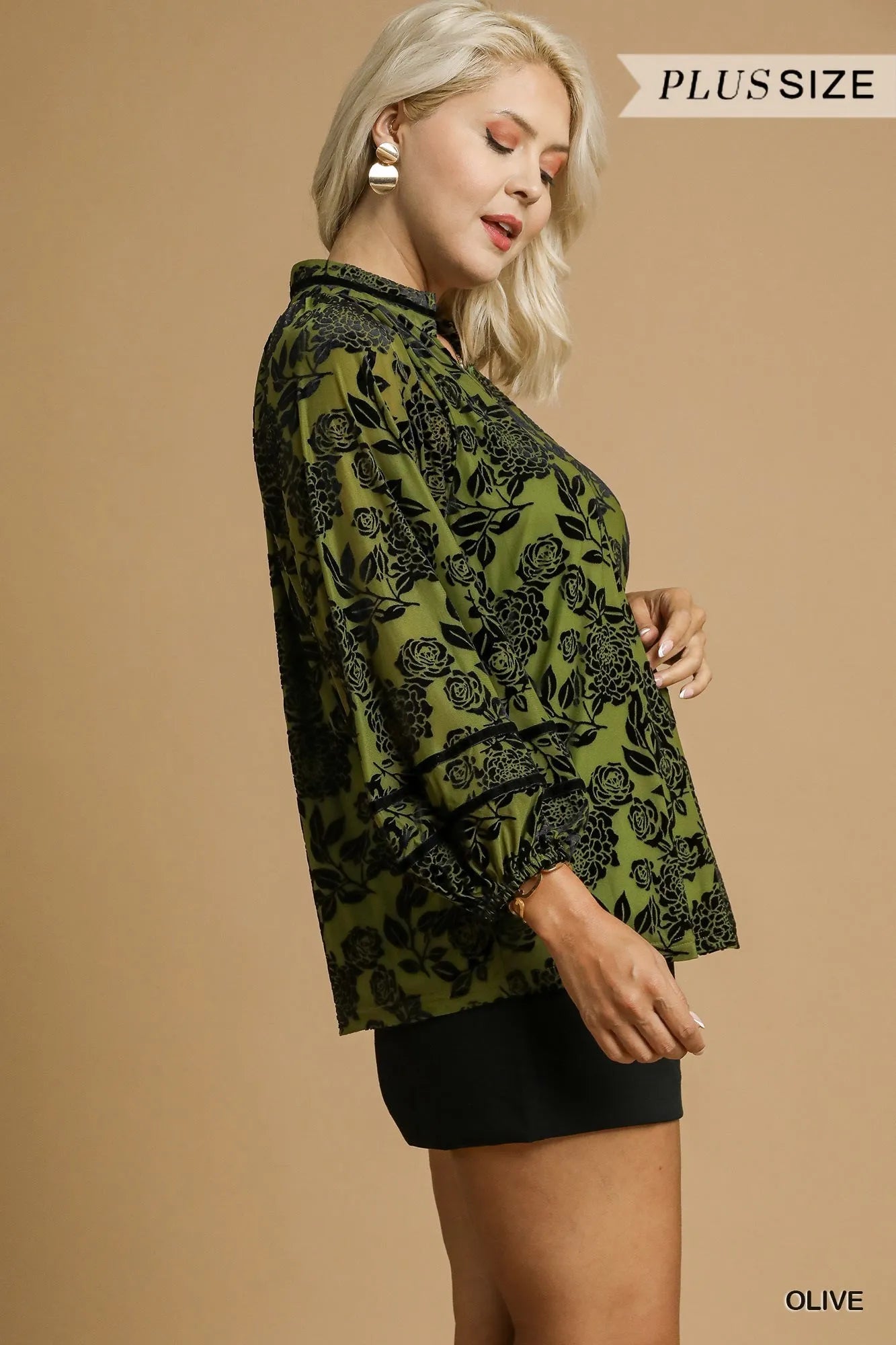 Floral Velvet Blouse with Balloon Sleeves at In Style Chics Boutique 🖤