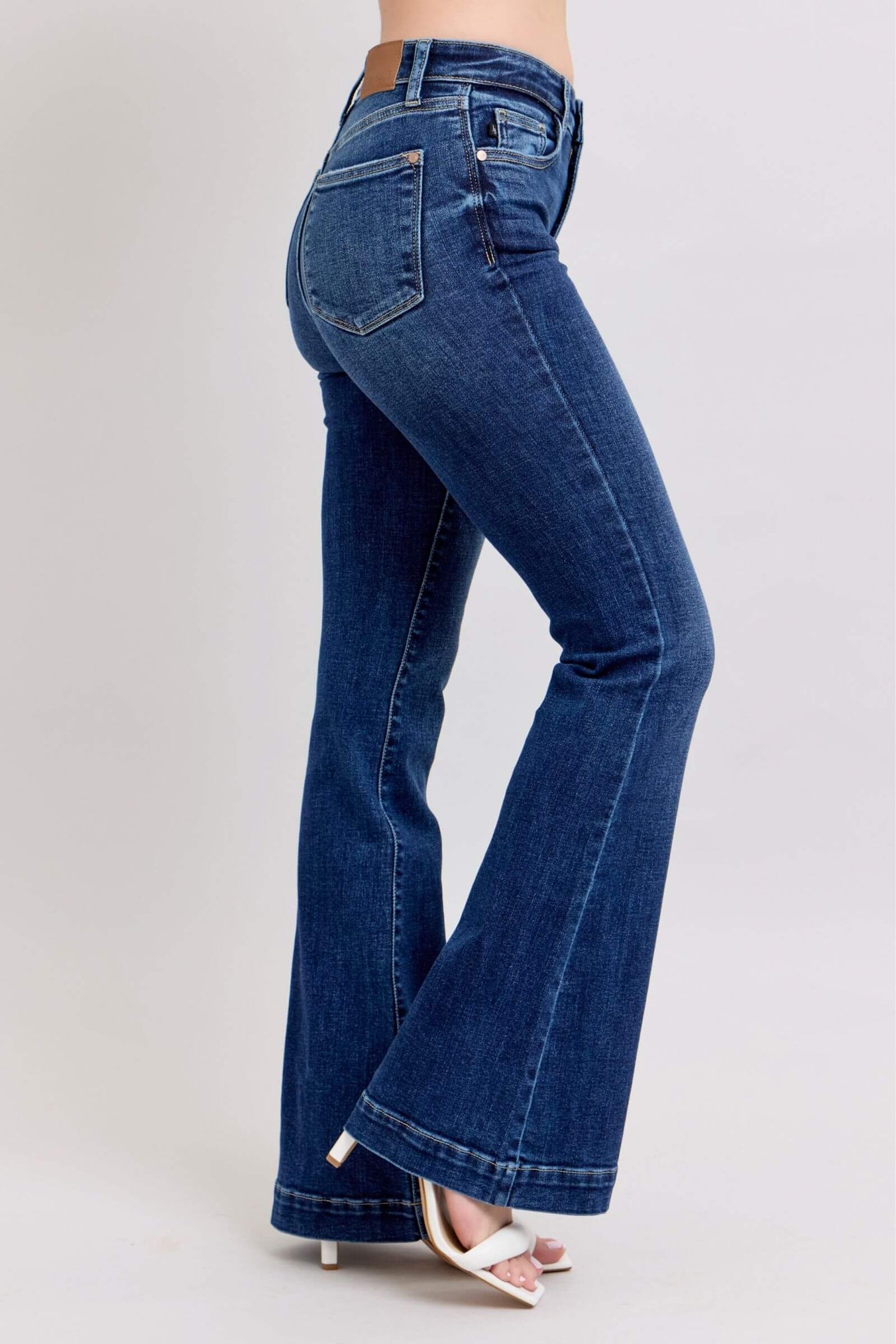 Judy Blue Full Size Run High Rise Flare Jeans with Pockets - Quality Jeans - In Style Chics Boutique Online Clothing Women's Juniors Plus Size Apparel