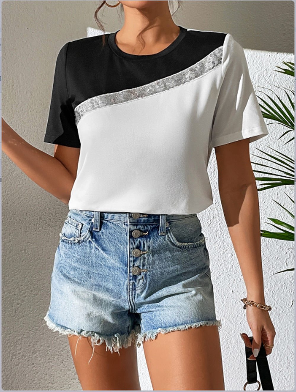 Contrast Color Round Neck Short Sleeve Tee - In Style Chics Boutique LLC