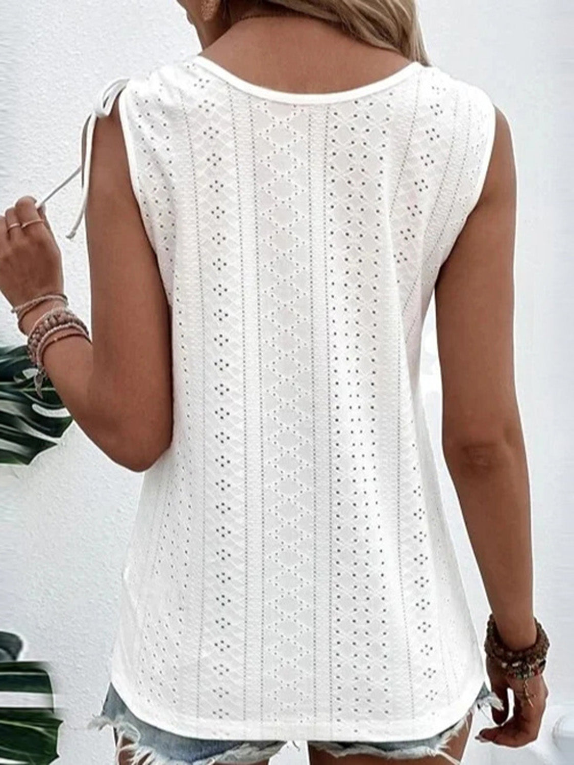 Full Size Scoop Neck Sleeveless Tank Top - More Colors! - In Style Chics Boutique LLC