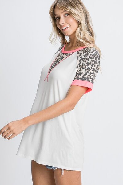 Women's Leopard Round Neck Short Sleeve T-Shirt - In Style Chics Boutique Online Clothing 