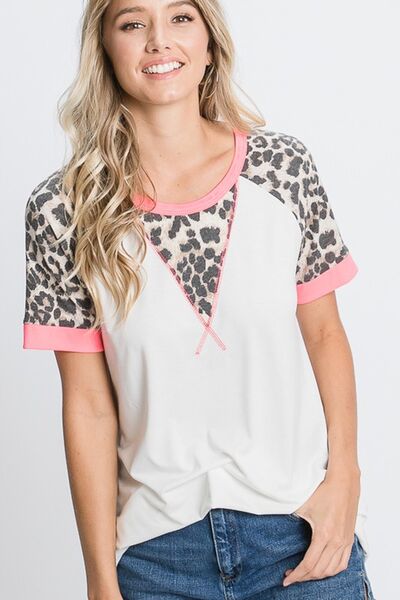 Women's Leopard Round Neck Short Sleeve T-Shirt - In Style Chics Boutique Online Clothing 