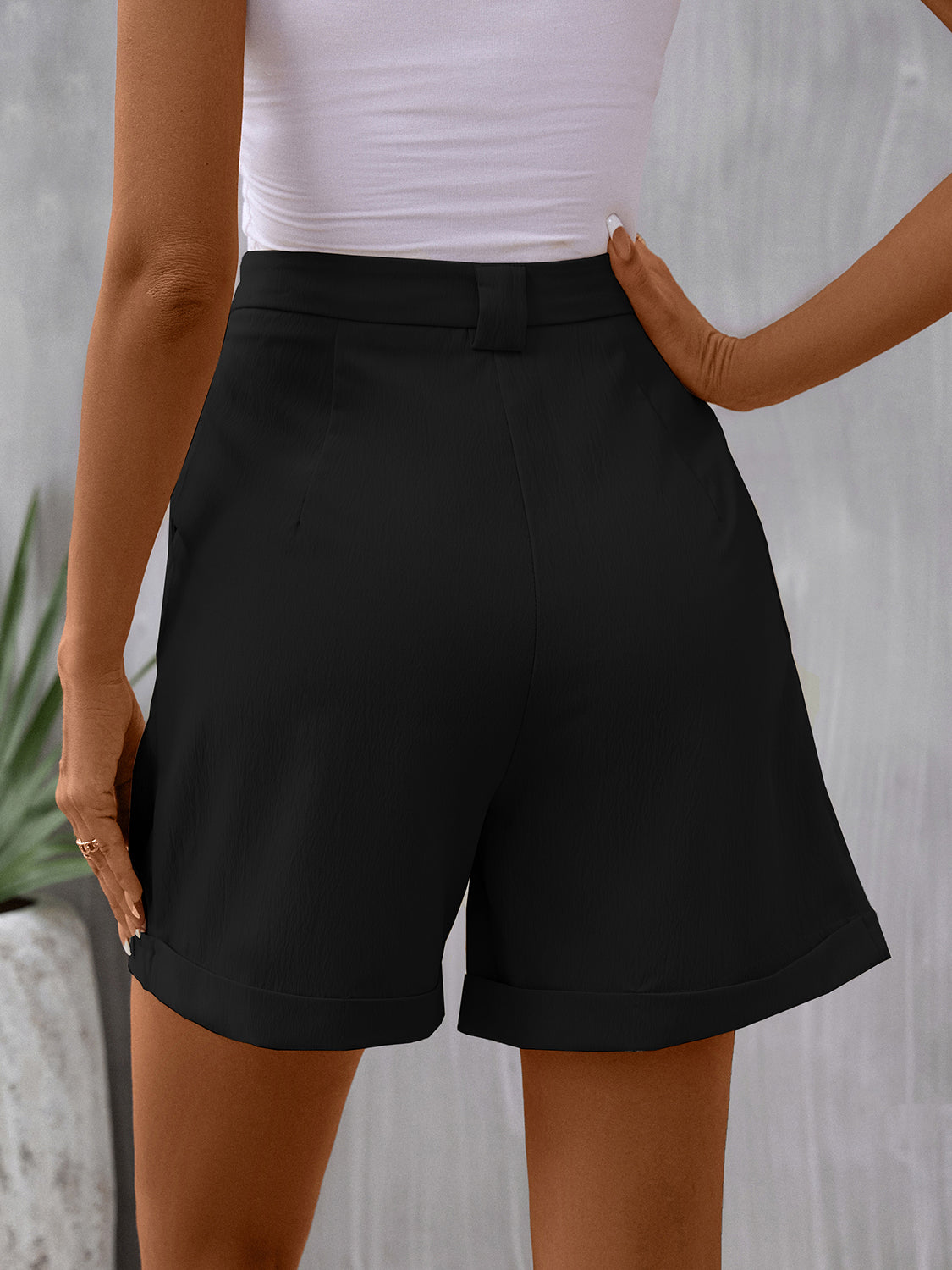 Pocketed Mid-Rise Waist Shorts - In Style Chics Boutique LLC