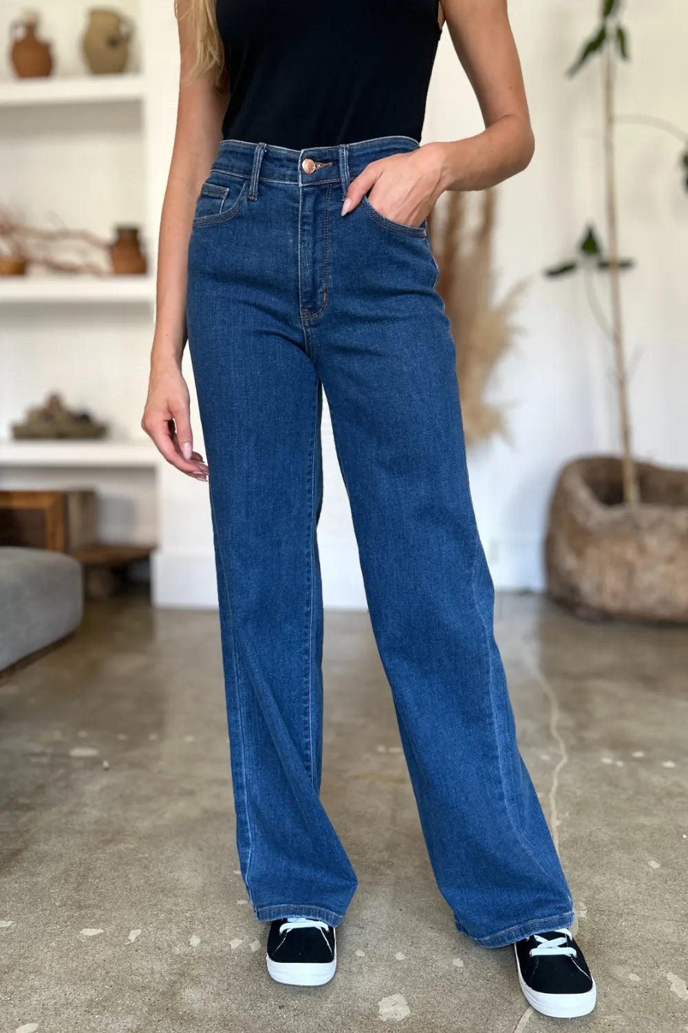 Judy Blue High Rise Regular & Plus Size Straight Jeans 💙 at In Style Chics Boutique 