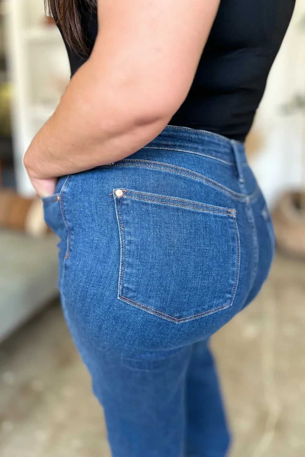 Judy Blue High Rise Regular & Plus Size Straight Jeans 💙 at In Style Chics Boutique 