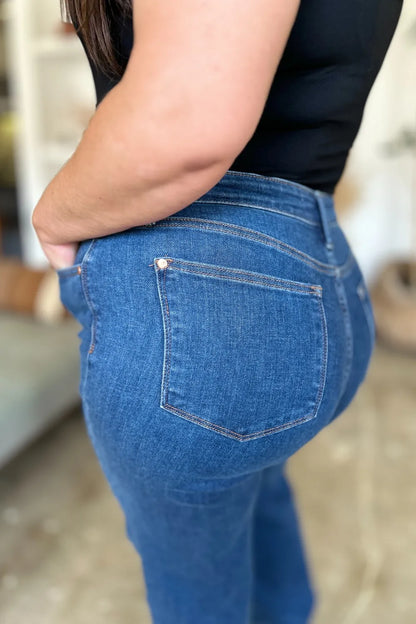 Judy Blue High Rise Regular & Plus Size Straight Jeans 💙 at In Style Chics Boutique 