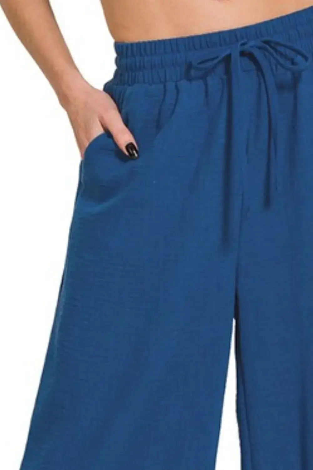 Women's Cropped Pants - Woven Crepe Elastic Waist - In Style Chics Boutique Women's Juniors Fashion Style Online 