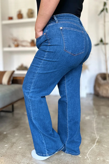 Judy Blue High Rise Regular & Plus Size Straight Jeans 💙 at In Style Chics Boutique 