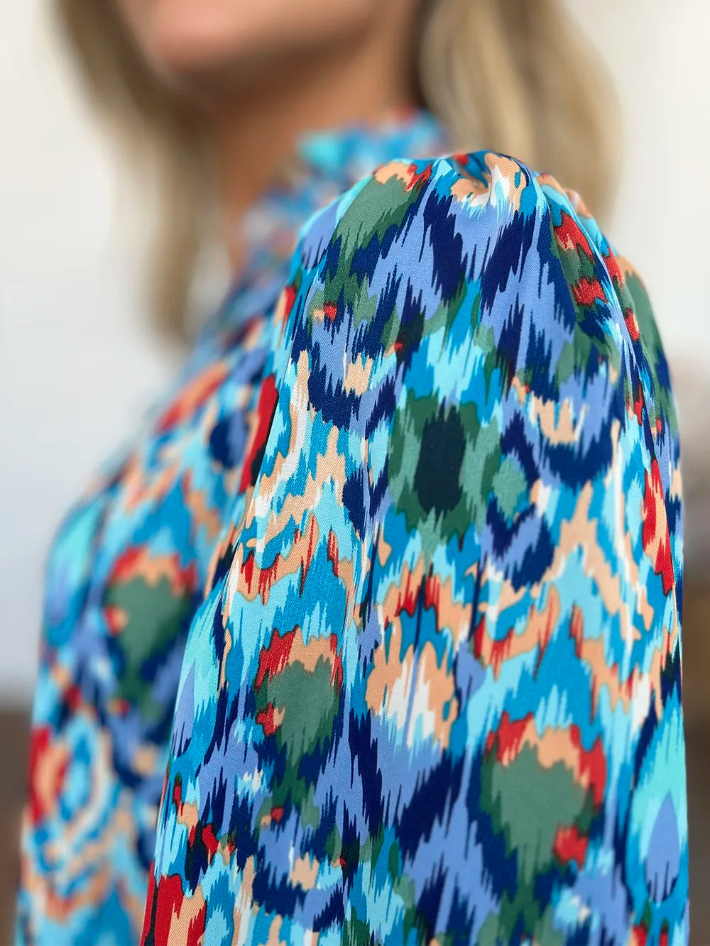 Printed Balloon Sleeve Blouse 💙 Shop Deals at In Style Chics Boutique 